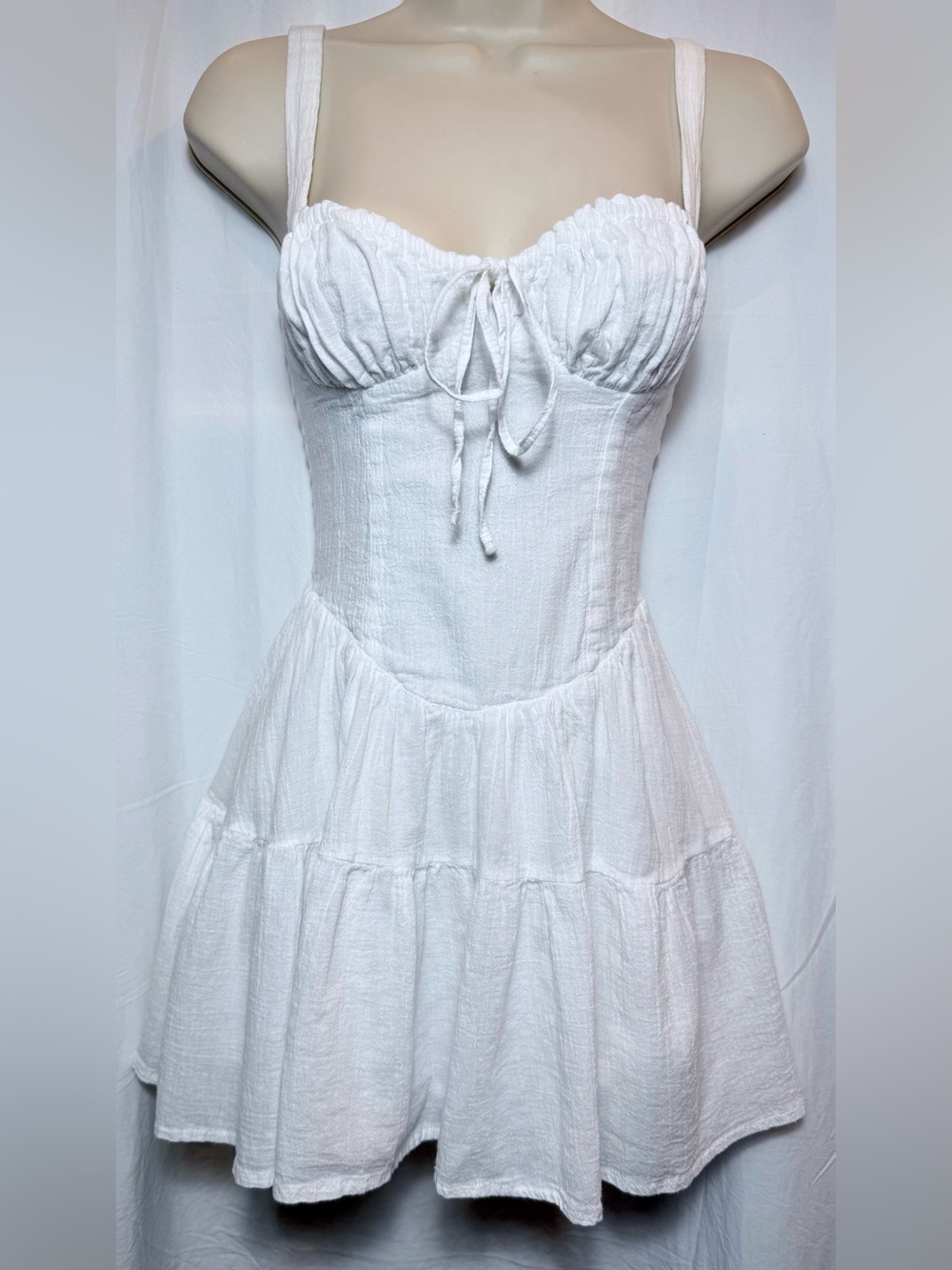 EDIKTED Lenore Mini Dress - Picture 2 of 4